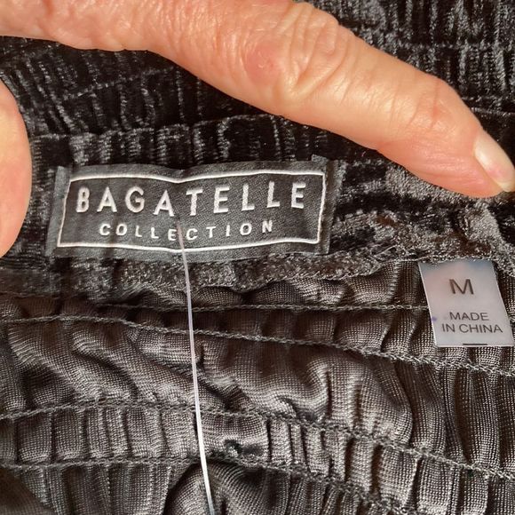 Bagatelle Top Black Velvet Smocked Long Sleeves Off the Shoulder Top - Picture 4 of 13